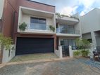 Luxury New House for Sale in Thalawathugoda