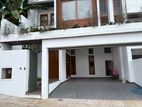 Luxury New House Sale in Battamulla
