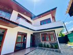 Luxury Refurbished Tropical Style House for Rent – Colombo 5