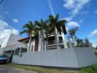 Luxury Residence in Ja-Ela House For Sale
