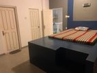 Luxury Rooms Bungalow Type Makola (සුඛෝපභෝගී නවාතැන් පහසුකම්