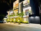 Luxury Super House for Sale in Talawathugoda