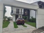 LUXURY THREE STOREY HOUSE FOR SALE IN CLOSE TO MALAMBE TOWN