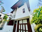 Luxury Three Storied House For Sale in Nugegoda