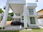 Luxury Three Stories House for Sale in Kandana Rilaulla