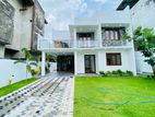 Luxury Two Storey House for Sale in Athurugiriya