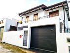 Luxury Two-Story House for Sale Athurugiriya
