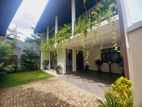 Luxury Two-Story House for Sale in Thalawathugoda (Ref: H2107))