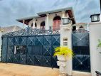 Luxury Upstairs 4 Bed Rooms Furnished House For Sale In Negombo Area