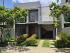 Luxury Villa house for sale in Canterbury - kahathuduwa