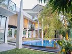 Luxury Villa House For Sale in Pelawatta Battaramulla