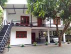 ලයන් හෝම්ස්ටේ අනුරාධපුර (Lion Homestay Anuradhapura)