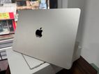 Apple Macbook M4 New