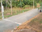 මාකාවිට වැවට මුහුණලා ඉඩමක්