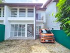 මාලබේ Brand New 2 Storey 3BR Luxury House for Sale