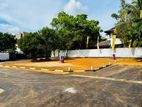 මාලඹේ නගරාසන්නයේ පදිංචියට සුපිරි බිම්කොටස් ඩී