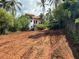 මාතලේ, පලාපත්වෙලින් වටිනා පර්චස් 22.5ක ඉඩමක් විකිණීමට