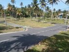 මාතර ලැබීම පාරෙන් බිම් කොටස්