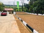 මාතර ප්‍රධාන මර්ගය ලගින් ඉඩමක්