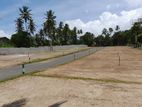 මාතර තංගල්ල පාරෙන් ඉඩමක්