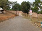 මාතර වැවක් ළඟ ඉඩම්