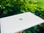 Apple 13.3-inch Mac Book 2017
