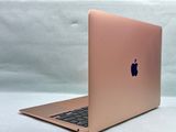 Macbook Air 13i Inch. Ratina. Core I5 2020. 8 GB/512 GB Ssd