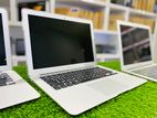 MacBook Air 2017 Intel i7 8GB RAM 256GB SSD 13"
