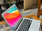 Apple Macbook Air