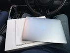 Apple Macbook Air M1 | 13 Inch