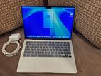 Apple Macbook Air M3 2025