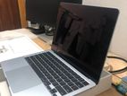 Apple MacBook Air M4