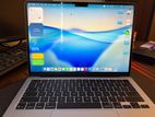 Apple MacBook Air M5