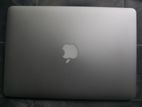 Apple MacBook