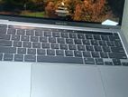 MacBook M2