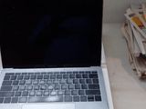 MacBook Pro (128GB)