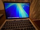 Apple MacBook Pro 13-inch (2018) - Core i5 / 8GB 250GB SSD