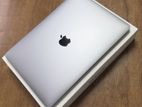 Macbook pro 13 inch M1 2020 8GB 256GB