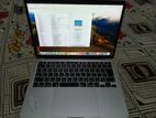 MacBook Pro 13 Inch 16/512