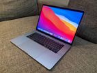 MacBook Pro 15" 2017 Touchbar| i7|16GB