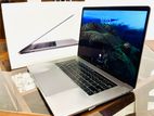 MacBook Pro 15" 2018 16GB 512GB Touch Bar