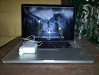 Apple Mac Book Pro 17-Inch