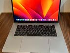 Macbook Pro 2017 15.5" 16GB 512GB 4GB Graphic card