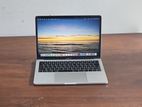 MacBook Pro 2017 8GB 256GB