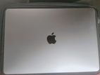 MacBook pro 2017 I5