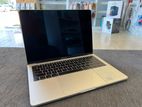 MacBook Pro 2017 i7 16GB 512GB