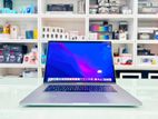 Macbook Pro 2017 - Intel I7 +16GB RAM -512GB NVME / Touch Bar