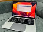 MacBook Pro 2017 RAM 16GB/256GB