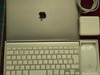 MacBook Pro 2017 With Original Apple Keyboard and Mouse