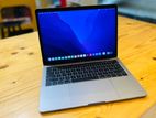 MacBook Pro 2018 i7 16GB 512GB